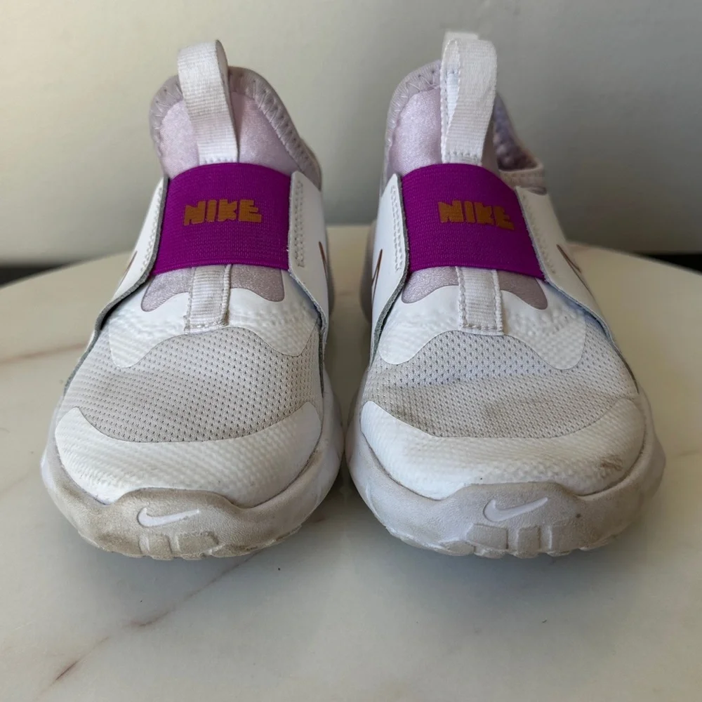 Nike Toddler girls Flex Runner 2 Slip on Sneakers no laces 11c